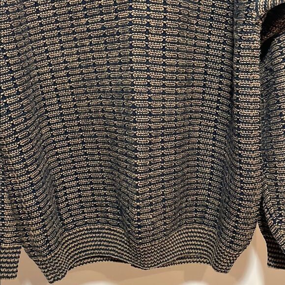 Van Heusen Black and Brown Crewneck Sweater Textured Knit - Picture 3 of 8
